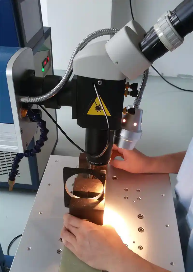 Mold laser welding