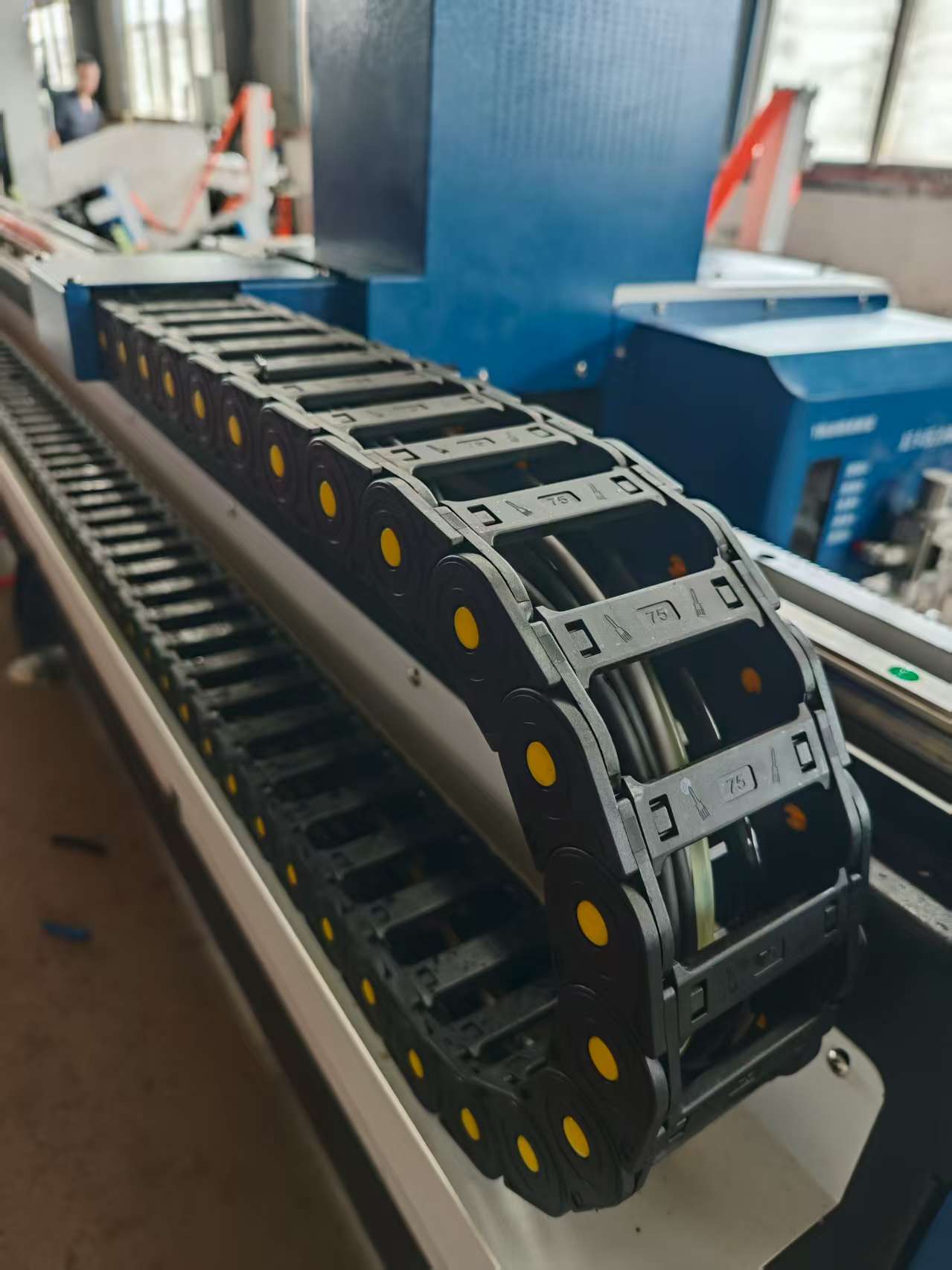 Laser tube cutting machine details