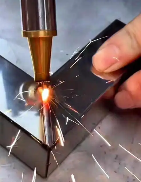 Laser welding of metal