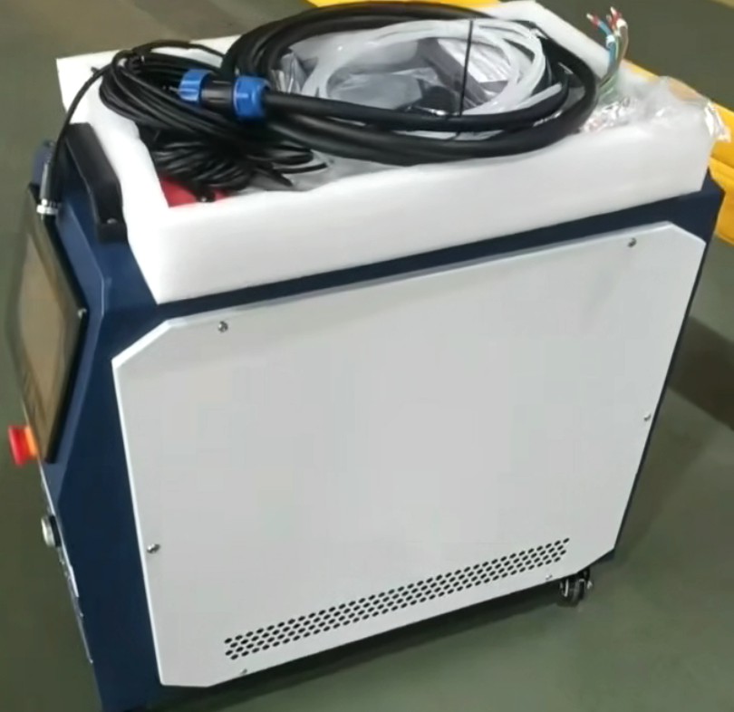 Handheld laser welding machine
